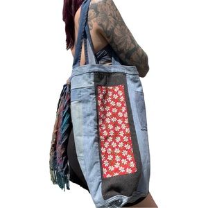Patchwork Denim Daisy Tote Bag 🌼❣️